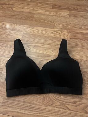 Cacique Black Wireless Smooth Support Bra Size 38DDD